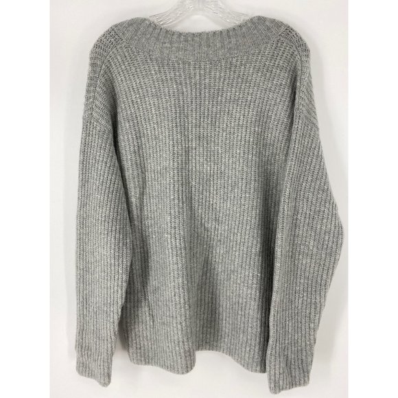 Chelsea 28 Grey V Neck Sweater Size M - Picture 2 of 4